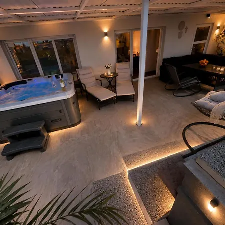 Luxury Jacuzzi Appartamento *
